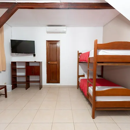 Hostal CENTRIKA-2
