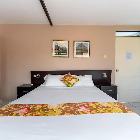 Hostal CENTRIKA-3